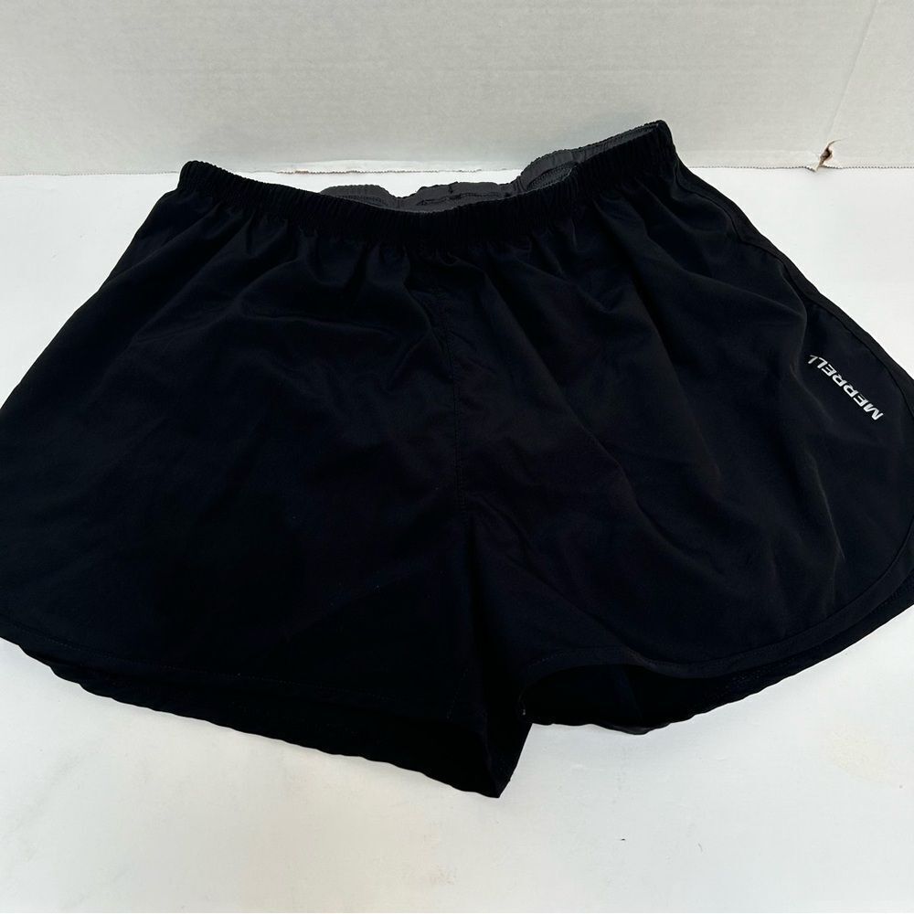 Merrell Black‎ Women's Terrain Black Run Lined Short size Medium - Picture 5 of 6